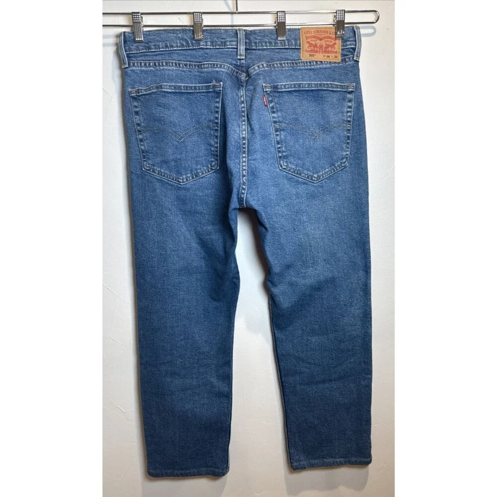 Levi’s 505 Jeans Men's Size 36 x 30 Medium Wash